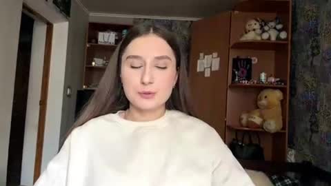 Poly online show from April 2026 11:48:01 AM