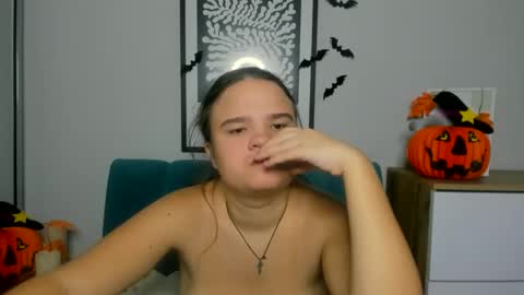 adelecruzz online show from October 2025 07:18:01 AM