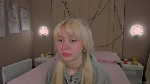 adelesilvy online show from June 2026 01:52:01 AM