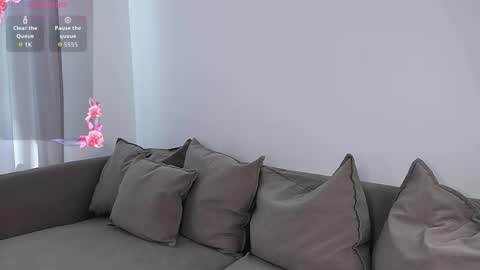 Snapshot of adelexx_zll chatting on June 2026 06:52:02 AM adelexx_zll online show from June 2026 06:52:02 AM