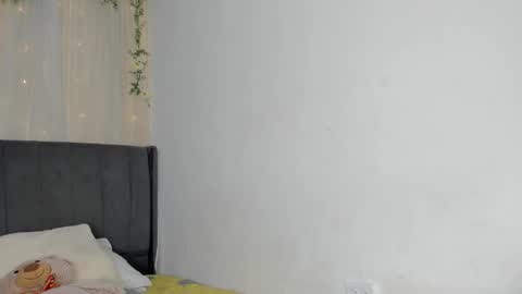 Snapshot of adeline_hill1 chatting on February 2025 08:45:01 PM Adeline online show from February 2025 08:45:01 PM