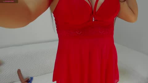Snapshot of adeline_reilly chatting on May 2026 11:43:02 PM adeline_reilly online show from May 2026 11:43:02 PM