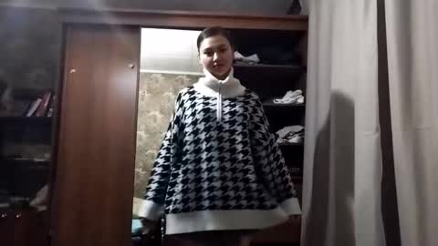 Anna online show from November 2025 03:12:02 PM