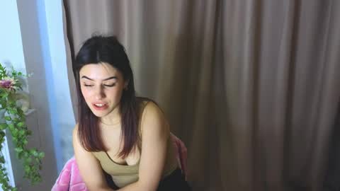 Adellyy online show from May 2026 12:22:02 PM