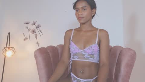 Snapshot of adelyn_x chatting on February 2025 08:01:01 AM instragram adelyn 111 online show from February 2025 08:01:01 AM