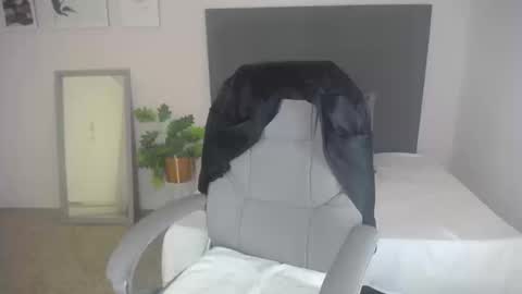 Adhara Cortez  online show from September 2025 08:22:02 PM