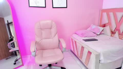 Snapshot of adharacute18_ chatting on October 2025 01:42:02 PM ADHARA online show from October 2025 01:42:02 PM