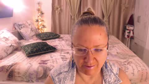 Cryna online show from December 2024 02:52:02 PM