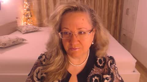 Cryna online show from March 2026 05:01:02 AM