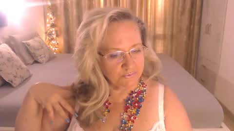 Snapshot of adrena_ chatting on June 2026 04:59:01 PM Cryna online show from June 2026 04:59:01 PM