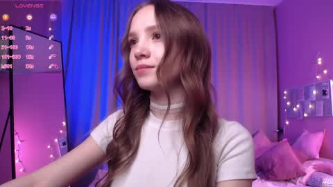 Snapshot of adria_arjona chatting on May 2026 07:46:02 AM Eva online show from May 2026 07:46:02 AM