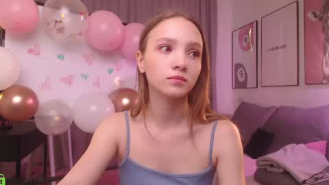 Snapshot of adria_arjona chatting on July 2026 01:23:01 AM Eva online show from July 2026 01:23:01 AM