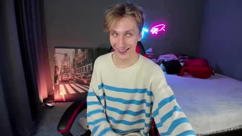 Adrian online show from February 2025 04:47:01 PM