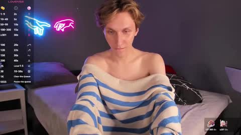 Adrian online show from March 2025 10:53:01 PM