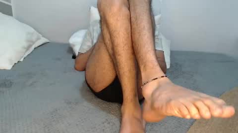 Adrian Falcon online show from April 2026 07:07:02 PM