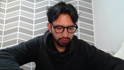 Snapshot of adrian_falcon chatting on May 2026 11:02:02 PM Adrian Falcon online show from May 2026 11:02:02 PM