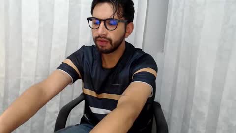 Snapshot of adrian_falcon chatting on June 2026 02:13:02 AM Adrian Falcon online show from June 2026 02:13:02 AM