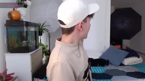 adrian morelli online show from October 2025 07:03:01 PM