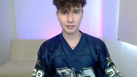 adrian morelli online show from August 2026 08:00:02 PM