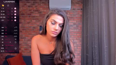 Adriana online show from September 2025 09:11:02 AM