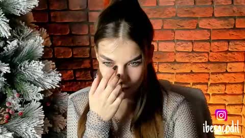 Adri online show from December 2024 09:54:01 PM