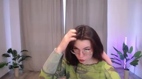 Snapshot of adriana_meow246 chatting on February 2026 07:03:02 AM Adriana online show from February 2026 07:03:02 AM