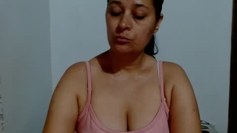 Adriana milf online show from November 2025 04:44:02 AM