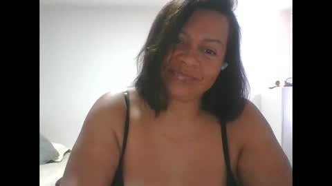 Snapshot of adrianagogo18 chatting on October 2025 12:41:02 PM adrianagogo18 online show from October 2025 12:41:02 PM