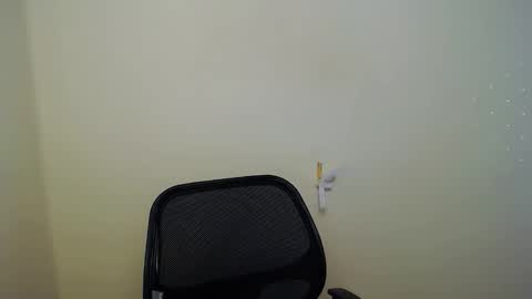 Adriana online show from September 2025 08:03:01 AM