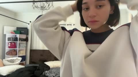 Adrianna  online show from April 2026 05:32:02 PM