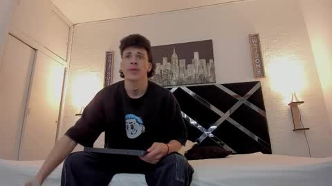 Adrian online show from October 2025 03:17:01 AM