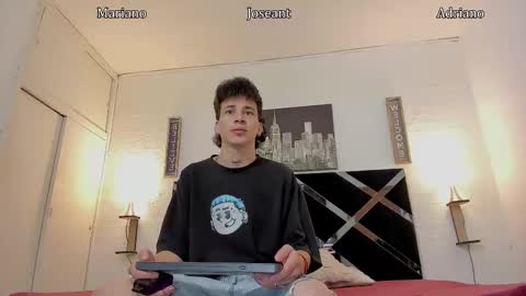 Adrian online show from October 2025 03:53:02 AM