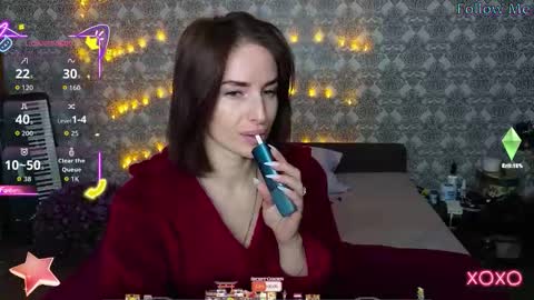 Adriana online show from October 2025 05:30:02 AM