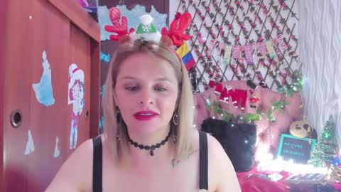 adriiana_fox_ online show from December 2024 07:16:01 PM