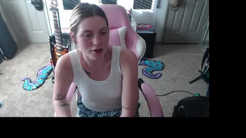 AdyBadyGirl online show from May 2026 10:37:02 PM