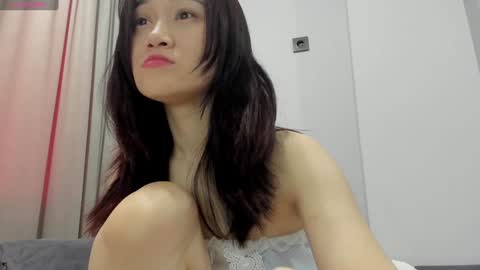 Snapshot of ae_nie chatting on January 2025 10:43:01 AM Aenie online show from January 2025 10:43:01 AM