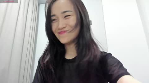 Snapshot of ae_nie chatting on February 2025 12:47:02 PM Aenie online show from February 2025 12:47:02 PM