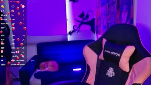 Arieyara online show from December 2025 01:06:01 PM