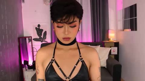 aeshamargaux online show from September 2025 03:56:02 PM