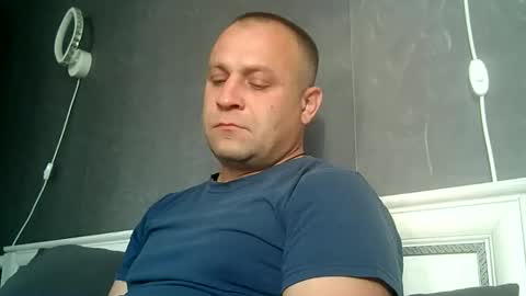 Sasha online show from October 2025 06:00:01 AM