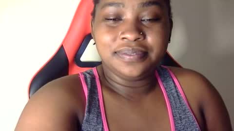 Snapshot of african001 chatting on September 2025 05:15:02 PM stella online show from September 2025 05:15:02 PM