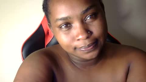 Snapshot of african001 chatting on September 2025 03:57:01 PM stella online show from September 2025 03:57:01 PM