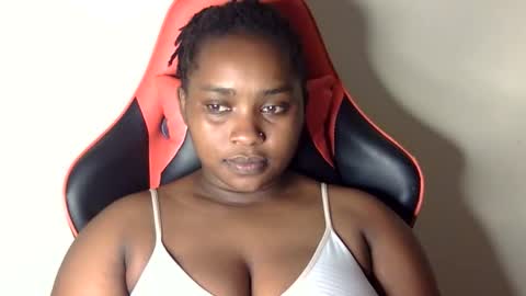 Snapshot of african001 chatting on September 2025 05:15:02 PM stella online show from September 2025 05:15:02 PM