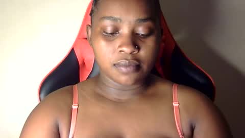 Snapshot of african001 chatting on September 2025 06:00:01 PM stella online show from September 2025 06:00:01 PM