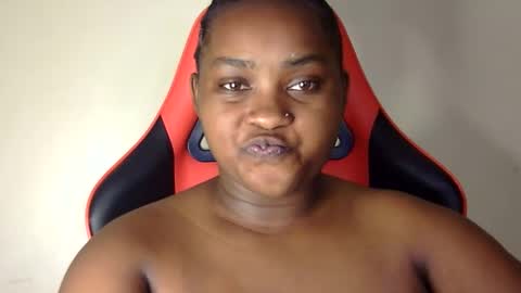 Snapshot of african001 chatting on September 2025 06:23:02 PM stella online show from September 2025 06:23:02 PM