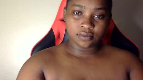 Snapshot of african001 chatting on September 2025 10:48:01 PM stella online show from September 2025 10:48:01 PM