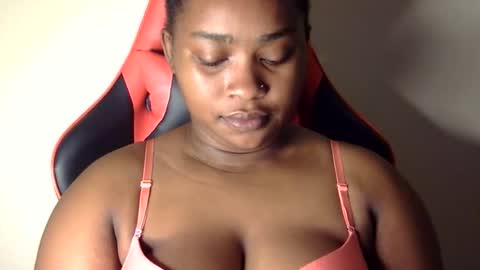 Snapshot of african001 chatting on October 2025 03:12:02 PM stella online show from October 2025 03:12:02 PM