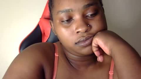 Snapshot of african001 chatting on October 2025 03:18:01 AM stella online show from October 2025 03:18:01 AM