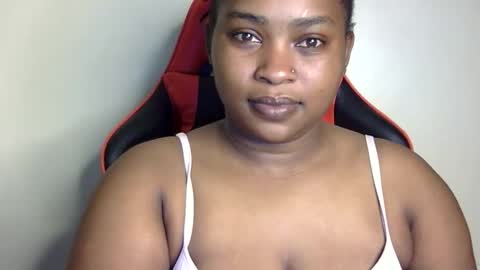 Snapshot of african001 chatting on October 2025 03:46:02 PM stella online show from October 2025 03:46:02 PM