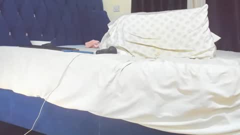 african_barbie25 online show from April 2026 07:50:02 PM
